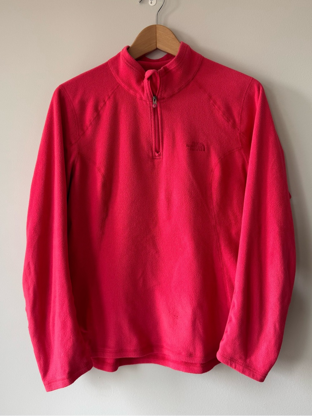 (M) The North Face Women’s Pink Fleece quarter zip